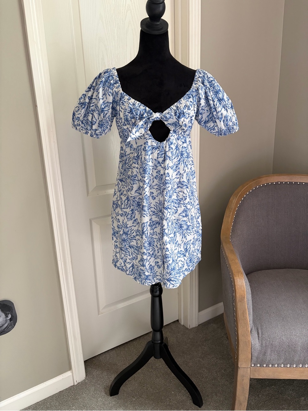 Olivaceous Blue and White Floral Tie-Front Puff Sleeve Mini Dress